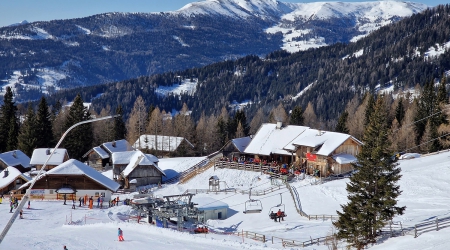 Pistes en skilift in Bad Kleinkirchheim.